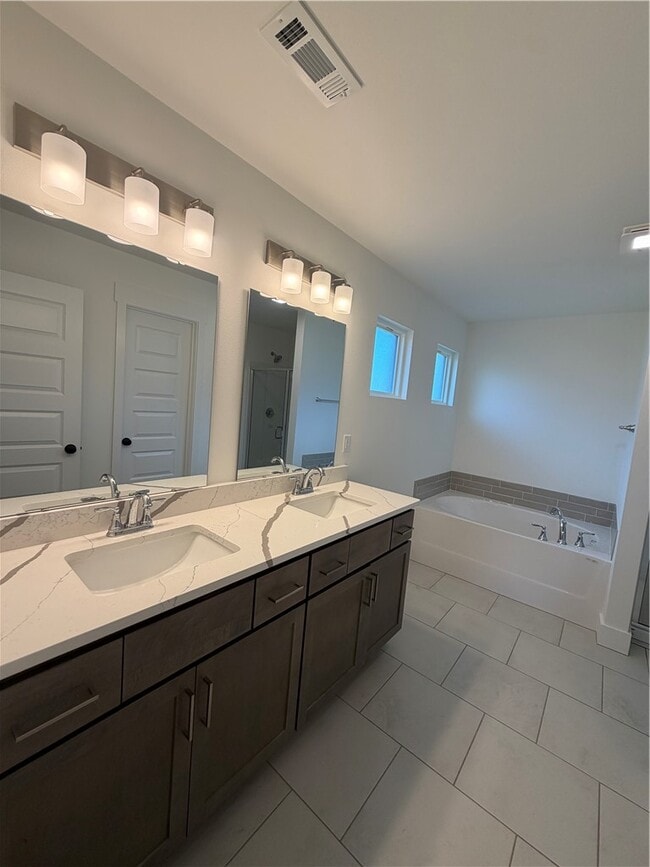 Building Photo - 241 Ryker Rdg