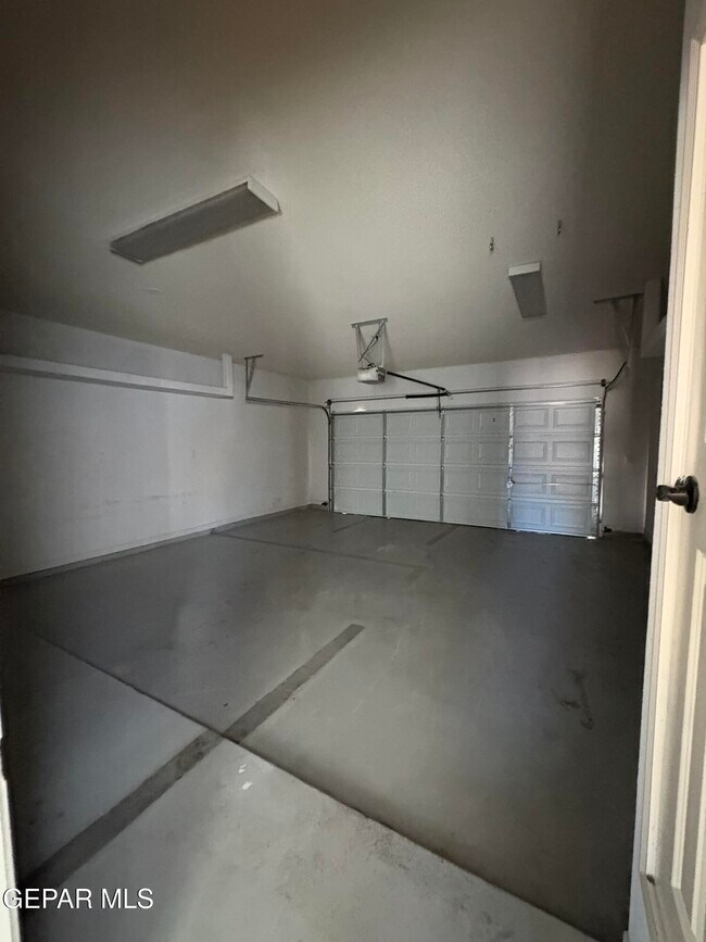 Building Photo - 2837 Pasillo Rock Pl