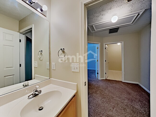 Building Photo - 507 Pond Lillies Rd