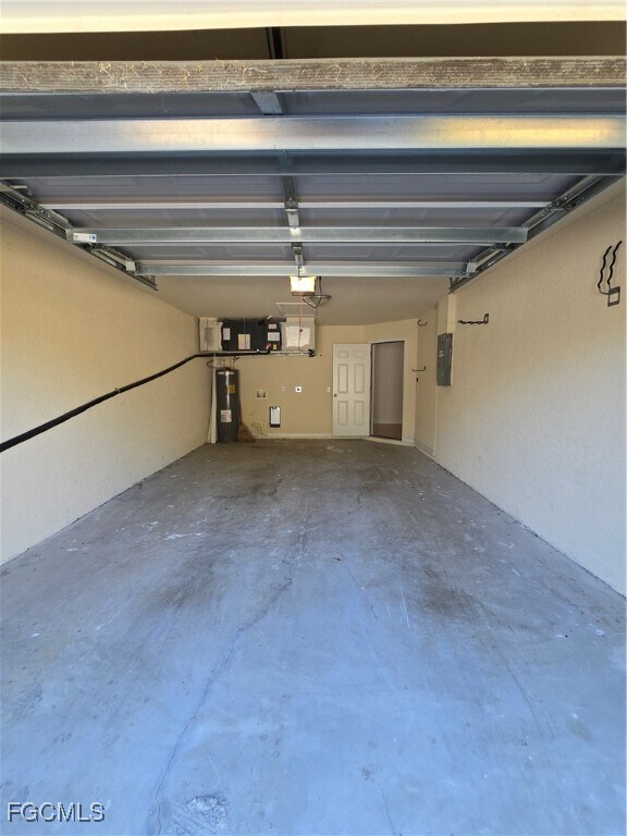 Building Photo - 3820 SW 16th Pl