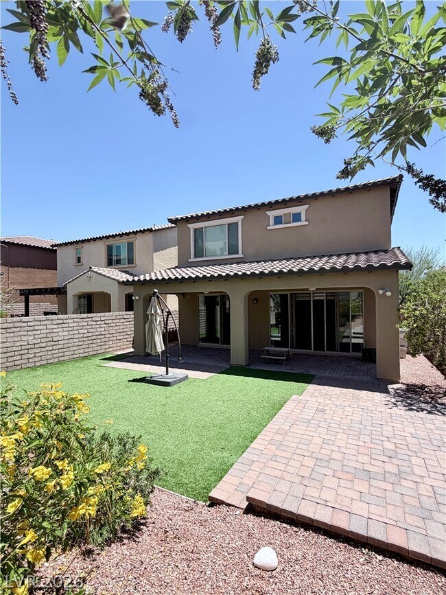 Building Photo - 67 Berneri Dr