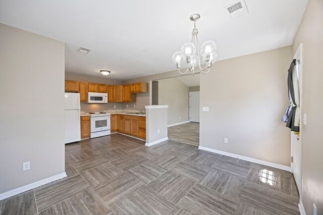 Building Photo - 2066 Central Ave