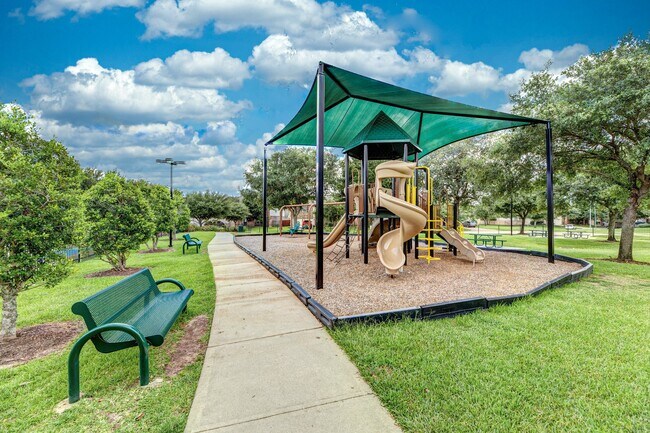 Building Photo - 6011 Baileys Run Ln