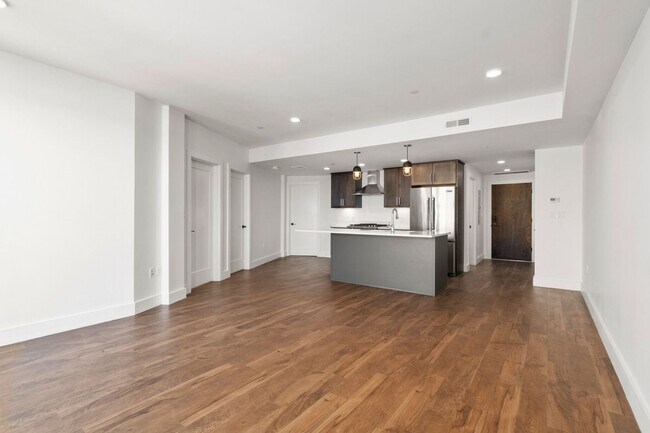 Building Photo - 30 Hichborn St
