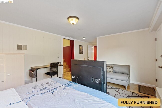 Building Photo - 453 Dimm St