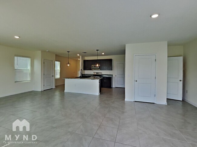 Building Photo - 33996 Jasper Stone Dr