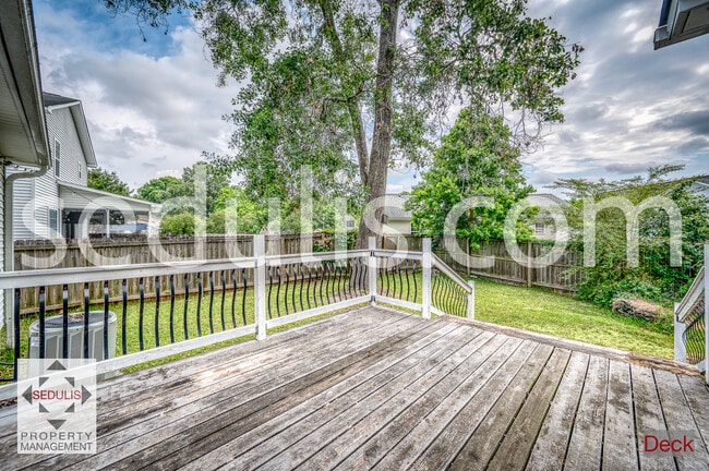 Building Photo - 6634 Bent Creek Dr