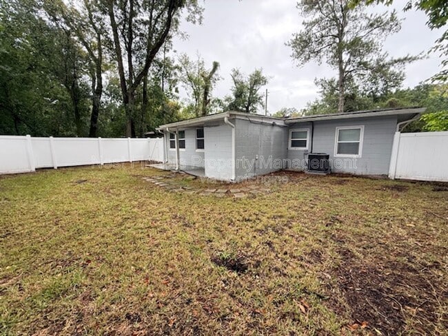 Building Photo - 2855 Ernest St