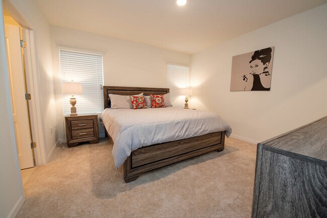 Building Photo - 5277 Oakbourne Ave