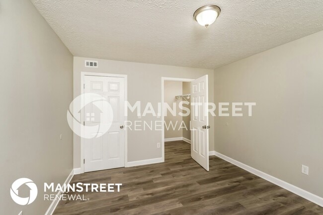 Building Photo - 2821 Rowan St