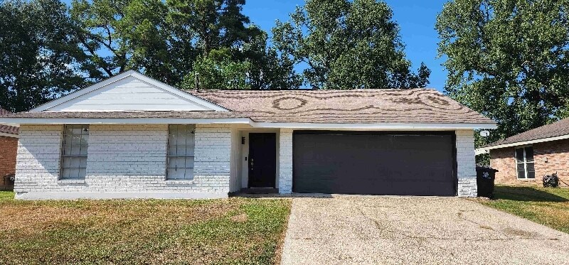 Building Photo - 15437 Jester Ave