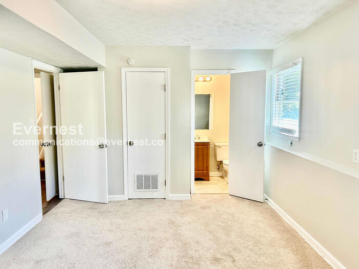 Building Photo - 280 Summer Pond Trail