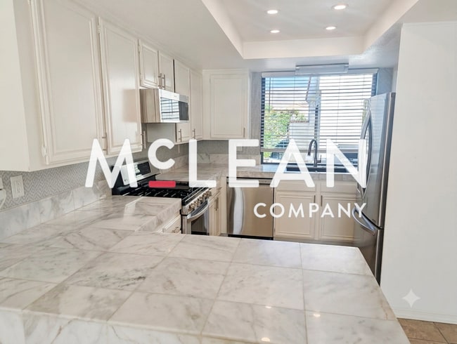 Building Photo - Two Bedroom - Rancho Mirage Private Home