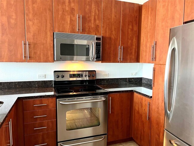 Building Photo - 54 Rainey St