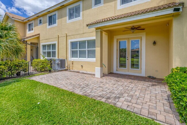 Building Photo - 4770 Cadiz Cir