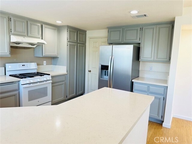 Building Photo - 26220 Windsor Dr