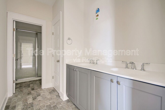 Building Photo - 890 Carnes Crossing