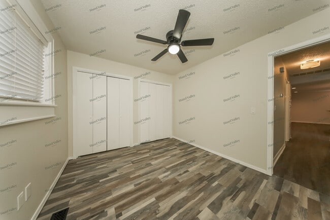 Building Photo - 512 Annawood Dr