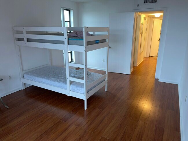 Building Photo - 20840 San Simeon Way