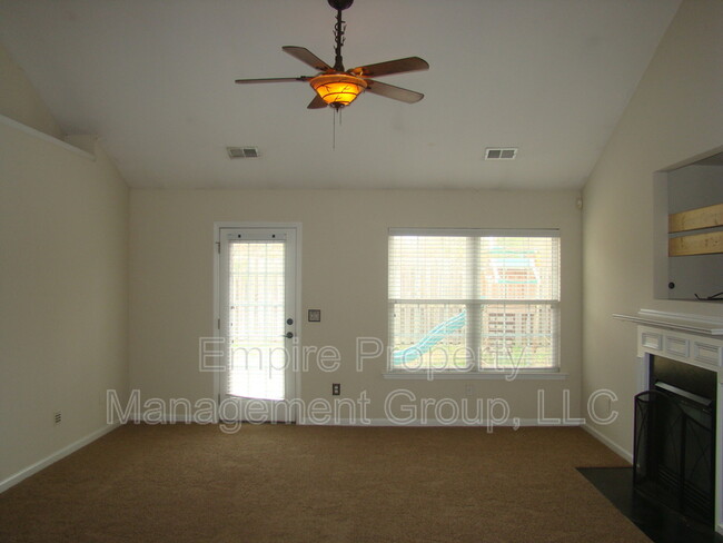 Building Photo - 321 Afton Ln