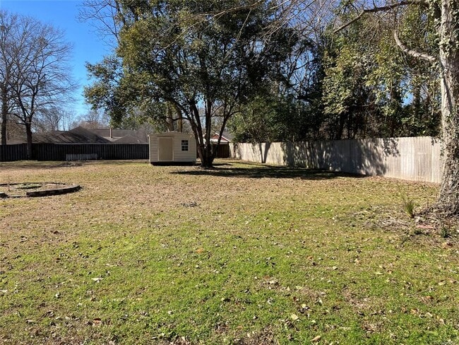 Building Photo - 5421 Shady Dr