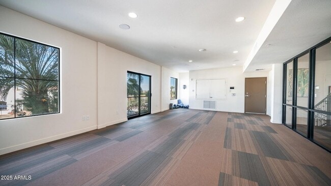 Building Photo - 2511 W Queen Creek Rd
