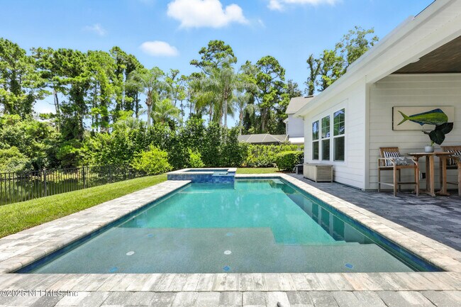 Building Photo - 116 Palm Bay Ct