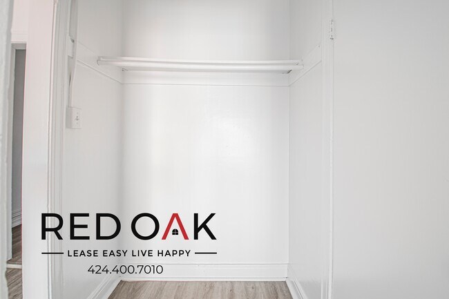 Building Photo - 687 Shatto Pl