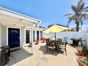 Building Photo - 207 Rossmore- MFR