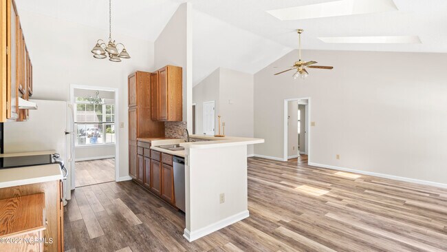 Building Photo - 220 Audubon Dr
