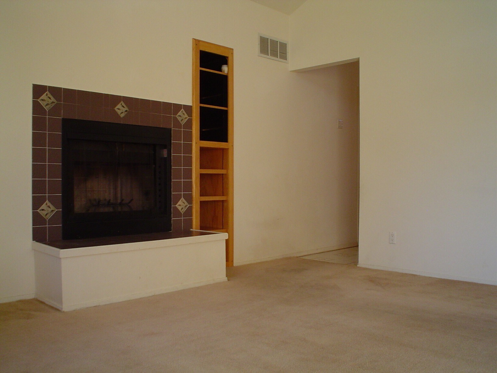 Building Photo - 8512 Liberty Dr NE