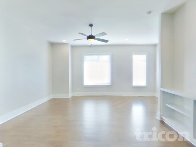 Building Photo - 1214 Hillwood Private Cove