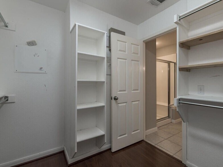 Building Photo - 2316 Paradise Ridge Dr