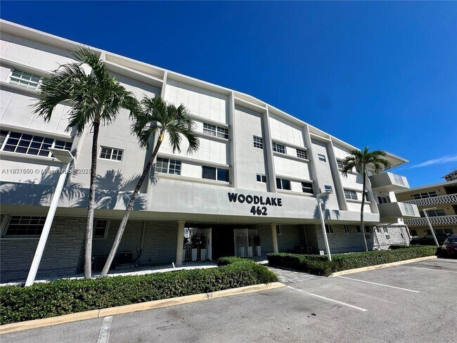 Building Photo - 462 Golden Isles Dr