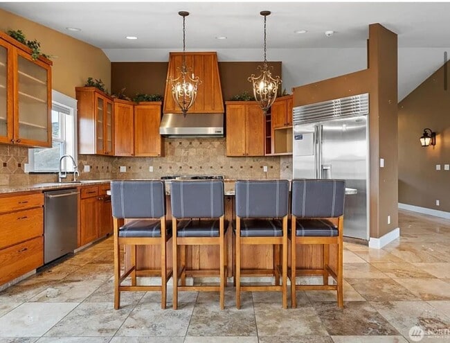 Building Photo - Home with a view for rent in Ephrata