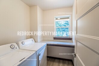 Building Photo - 1568 Latitude Ln