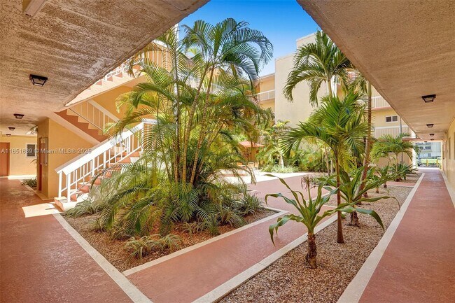 Building Photo - 7840 Camino Real