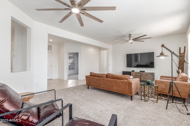 Building Photo - 16331 W Willow Creek Ln