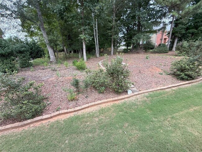 Building Photo - 715 Apsley Way