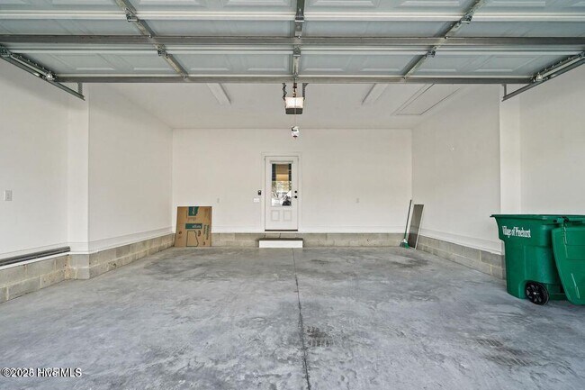 Building Photo - 285 Manning Square