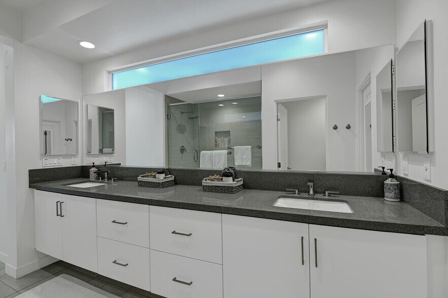 Building Photo - 2722 Sunrise Sonata Ln
