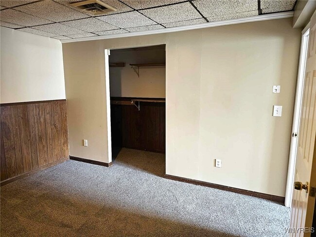 Building Photo - 1704 Abbott Rd