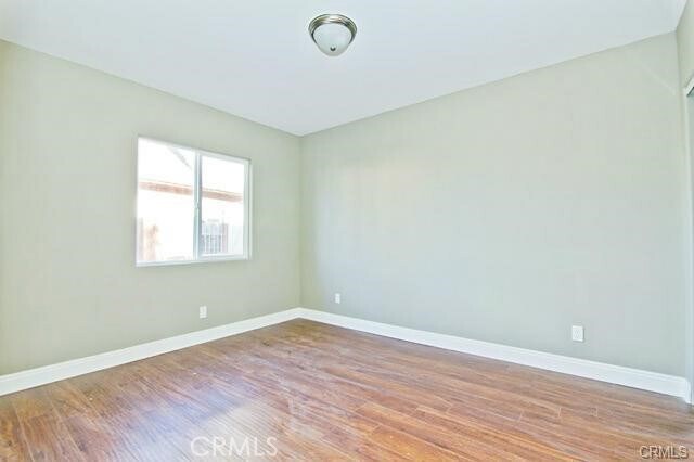 Building Photo - 626 W 59th Pl