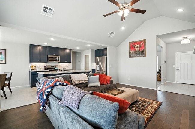 Building Photo - 3505 E 154th St S