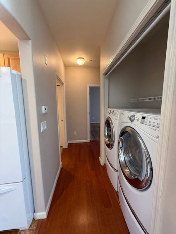 Building Photo - 910 Medical Center Dr