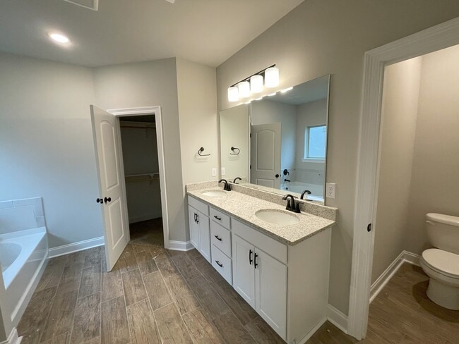 Building Photo - 118 Pne Lk Rd