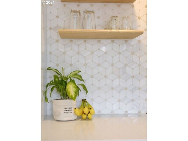 Building Photo - 1641 NW 31st Ave