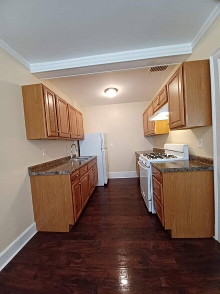 Interior Photo - Whitestone Manor Apartments