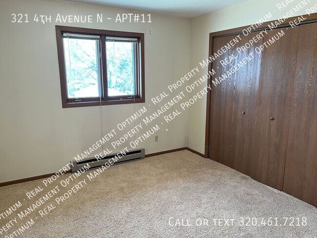 Building Photo - 321 4th Ave N