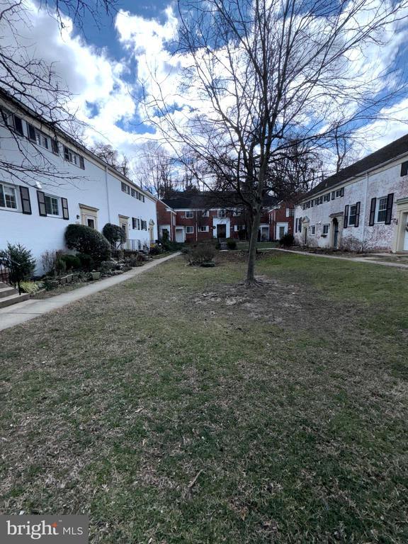 Building Photo - 1726 Preston Rd